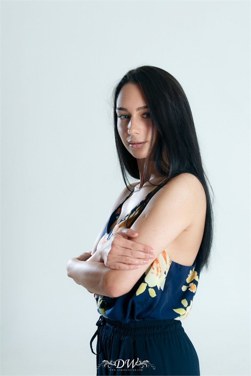 Тася, 26